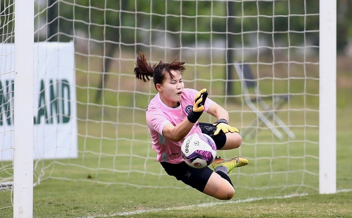 Tiểu sử thủ môn Khổng Thị Hằng