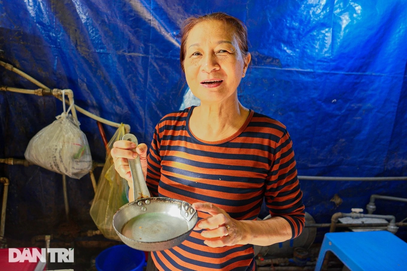 Khám phá quán bánh mì chảo Liên Xô thời bao cấp 40 năm tuổi Khám phá quán bánh mì chảo Liên Xô thời bao cấp 40 năm tuổi