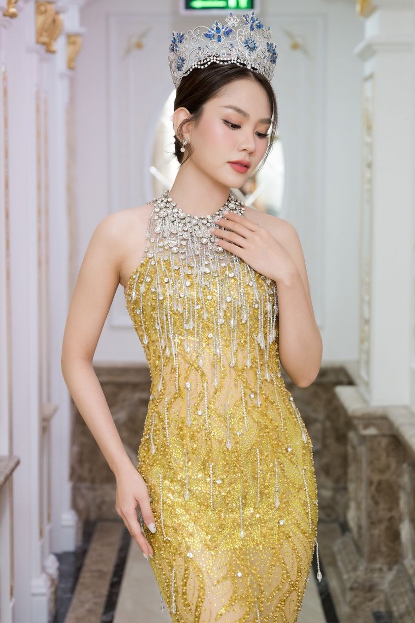 Khi Top 3 Mai Phương - Bảo Ngọc - Phương Nhi đọ sắc