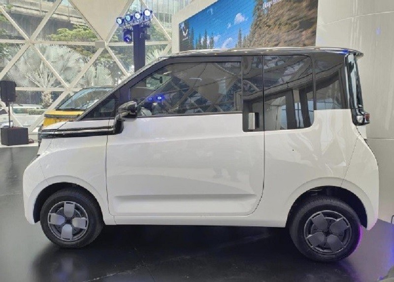 Cận cảnh Wuling Air EV ra mắt tại Thái Lan, giá từ 265 triệu đồng