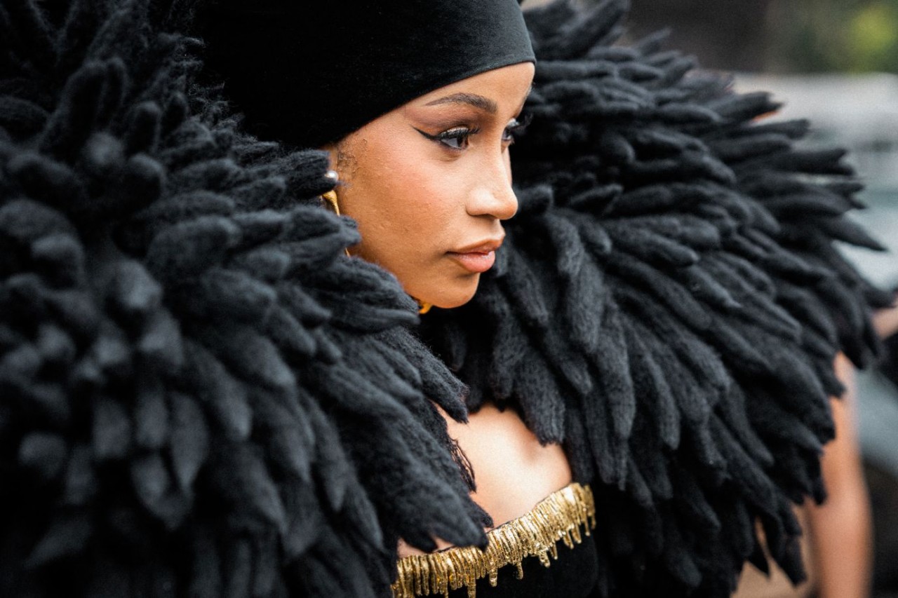 Ảnh ấn tượng (3-9/7): Bất ngờ về nơi trùm Wagner đang lưu trú, pháo tự hành hiếm nhất của Ukraine khai hỏa, ông Biden ‘ngầu’ với kính râm