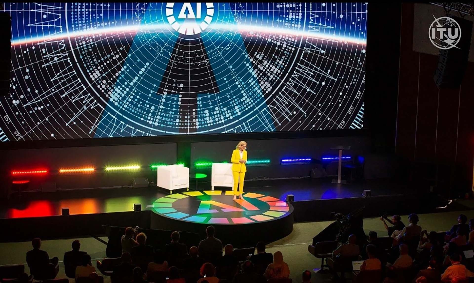 Tổng thư ký ITU Doreen Bogdan-Martin phát biểu tại Hội nghị toàn cầu AI vì những điều tốt đẹp, Geneva ngày 6/7/2023. (Nguồn: ITU) Tổng thư ký ITU Doreen Bogdan-Martin phát biểu tại Hội nghị toàn cầu AI vì những điều tốt đẹp, Geneva ngày 6/7/2023. (Nguồn: ITU)