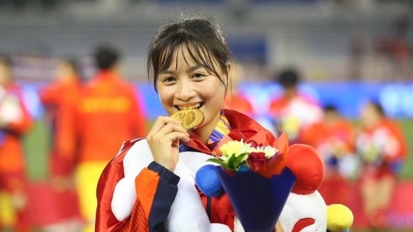 Tin tức hậu vệ Hoàng Thị Loan