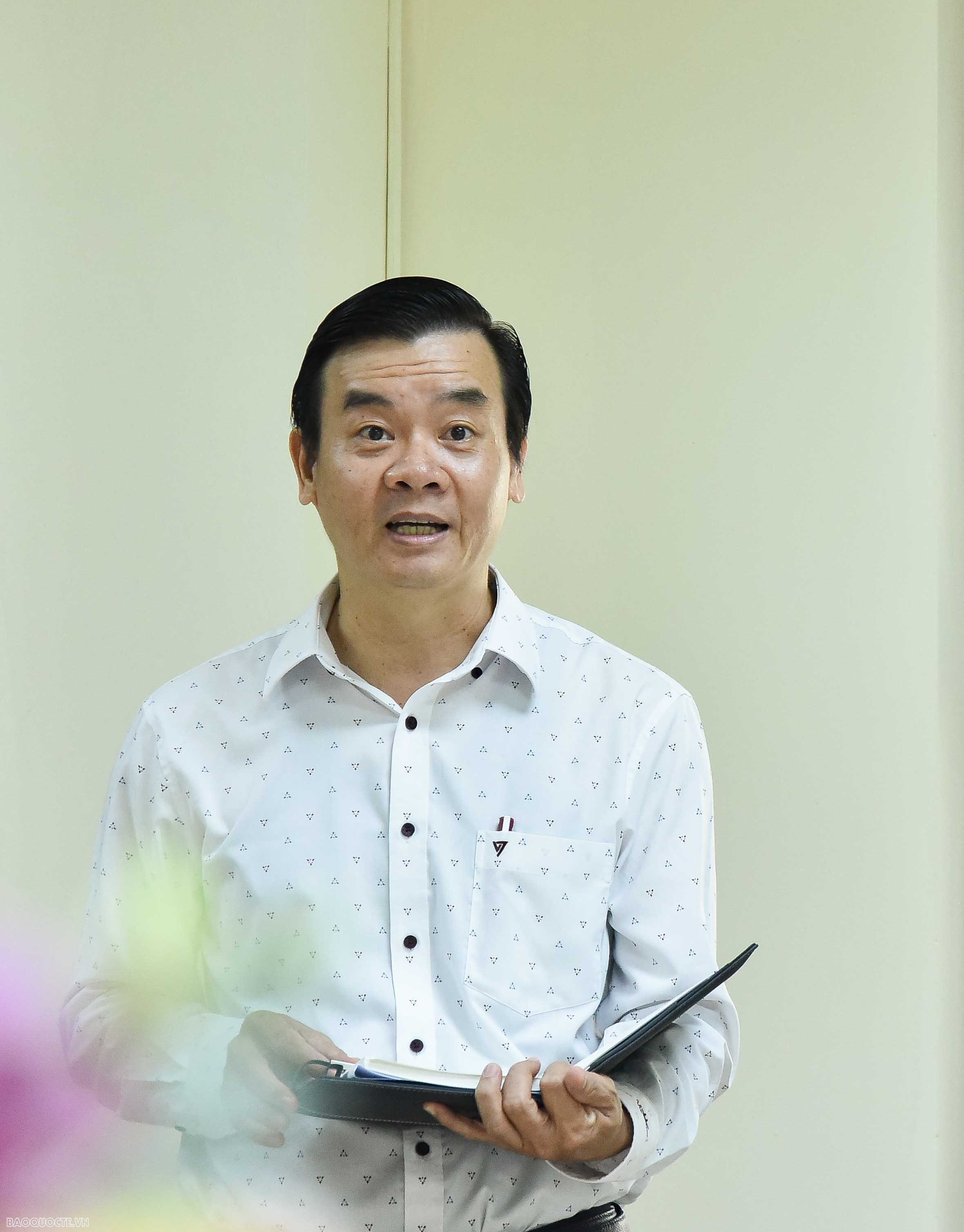 Khai giảng Khoá học kỹ năng phiên dịch tiếp xúc đối ngoại dành cho cán bộ ngoại vụ địa phương