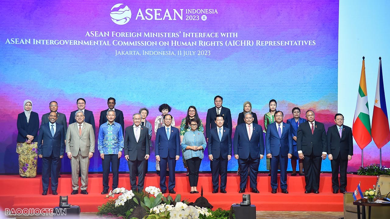 AMM-56: ASEAN tái khẳng định mục tiêu xây dựng Đông Nam Á không có vũ khí hạt nhân, đẩy mạnh hợp tác khu vực về quyền con người AMM-56: ASEAN tái khẳng định mục tiêu xây dựng Đông Nam Á không có vũ khí hạt nhân, đẩy mạnh hợp tác khu vực về quyền con người