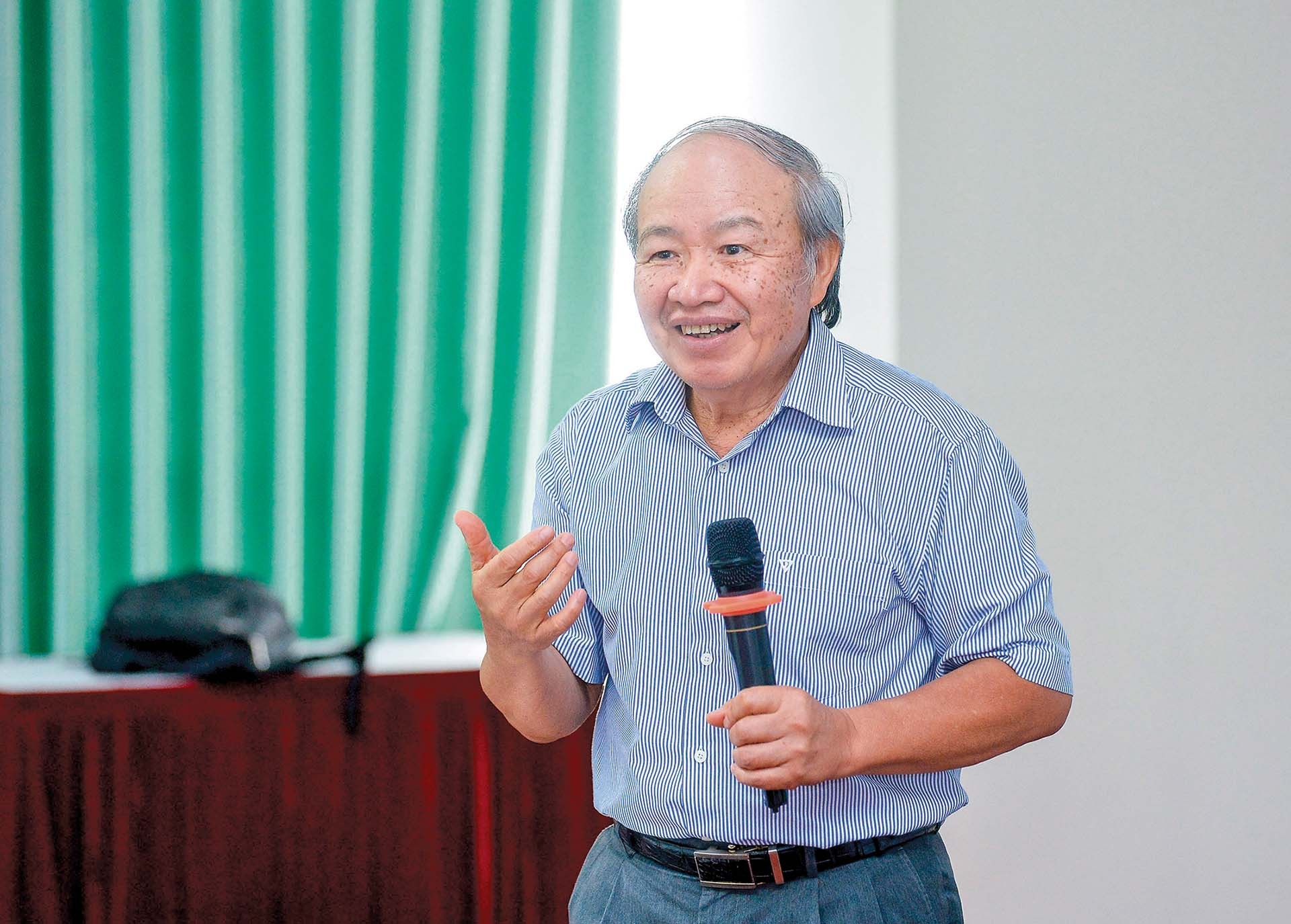 PGS.TS. Dương Văn Quảng.