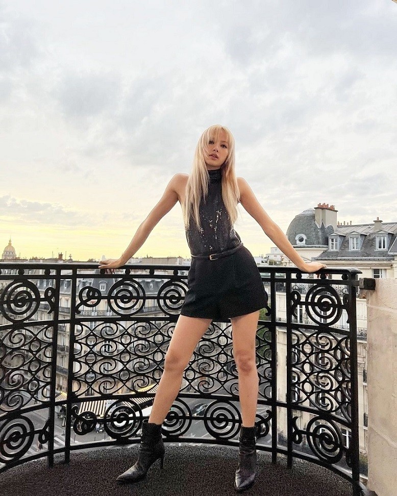 Lisa (Blackpink) Lisa (Blackpink)