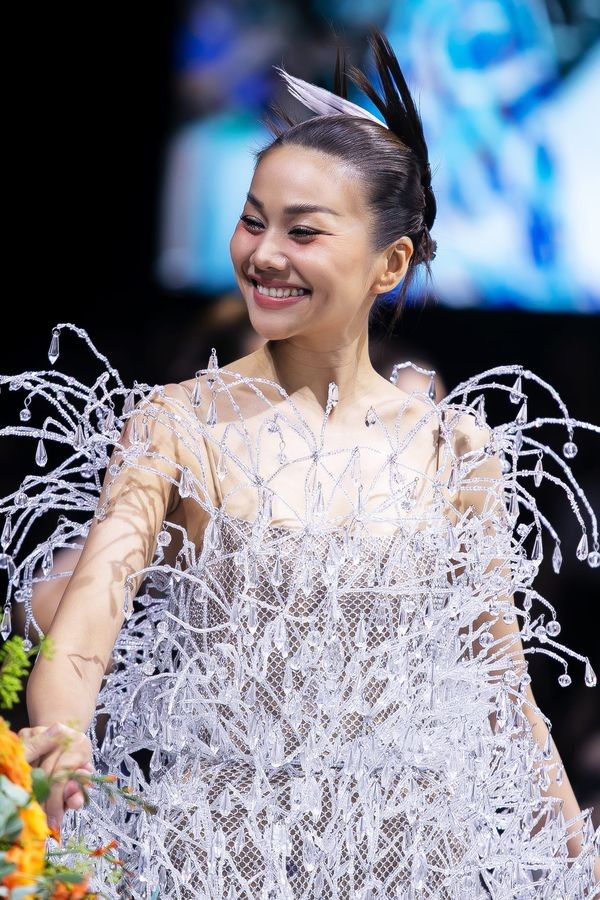 Siêu mẫu Thanh Hằng