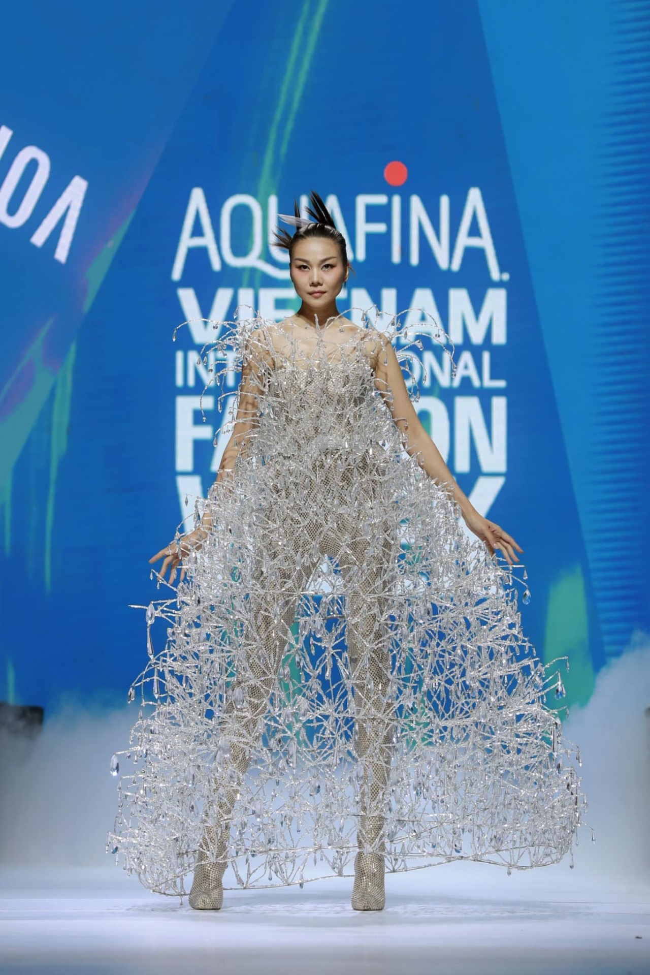 Siêu mẫu Thanh Hằng