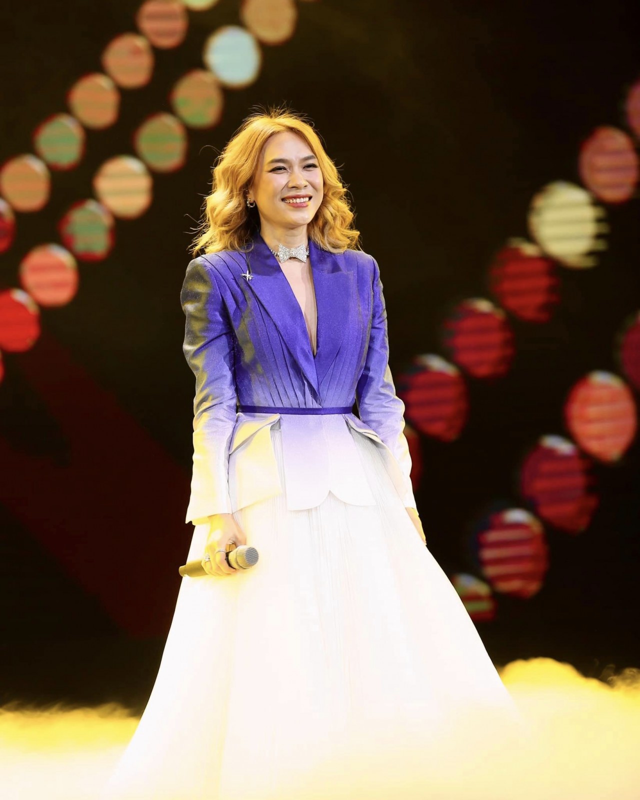 Ngắm nhan sắc trẻ trung của ca sĩ Mỹ Tâm