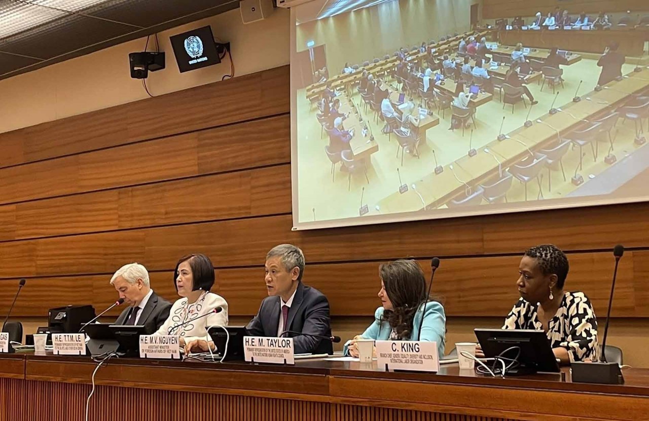 Khóa họp 53 Hội đồng Nhân quyền LHQ kết thúc, thông qua Nghị quyết do Việt Nam cùng Philippines và Bangladesh đề xuất Khóa họp 53 Hội đồng Nhân quyền LHQ kết thúc, thông qua Nghị quyết do Việt Nam cùng Philippines và Bangladesh đề xuất