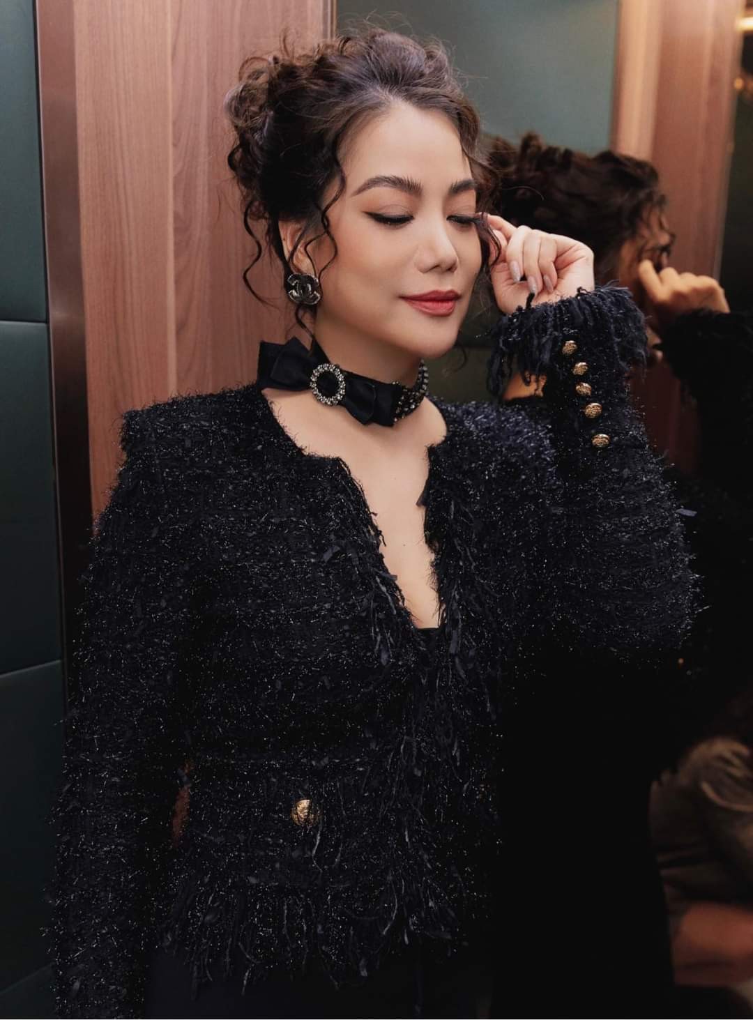 Sao Việt: Hồng Diễm diện đồ sang chảnh