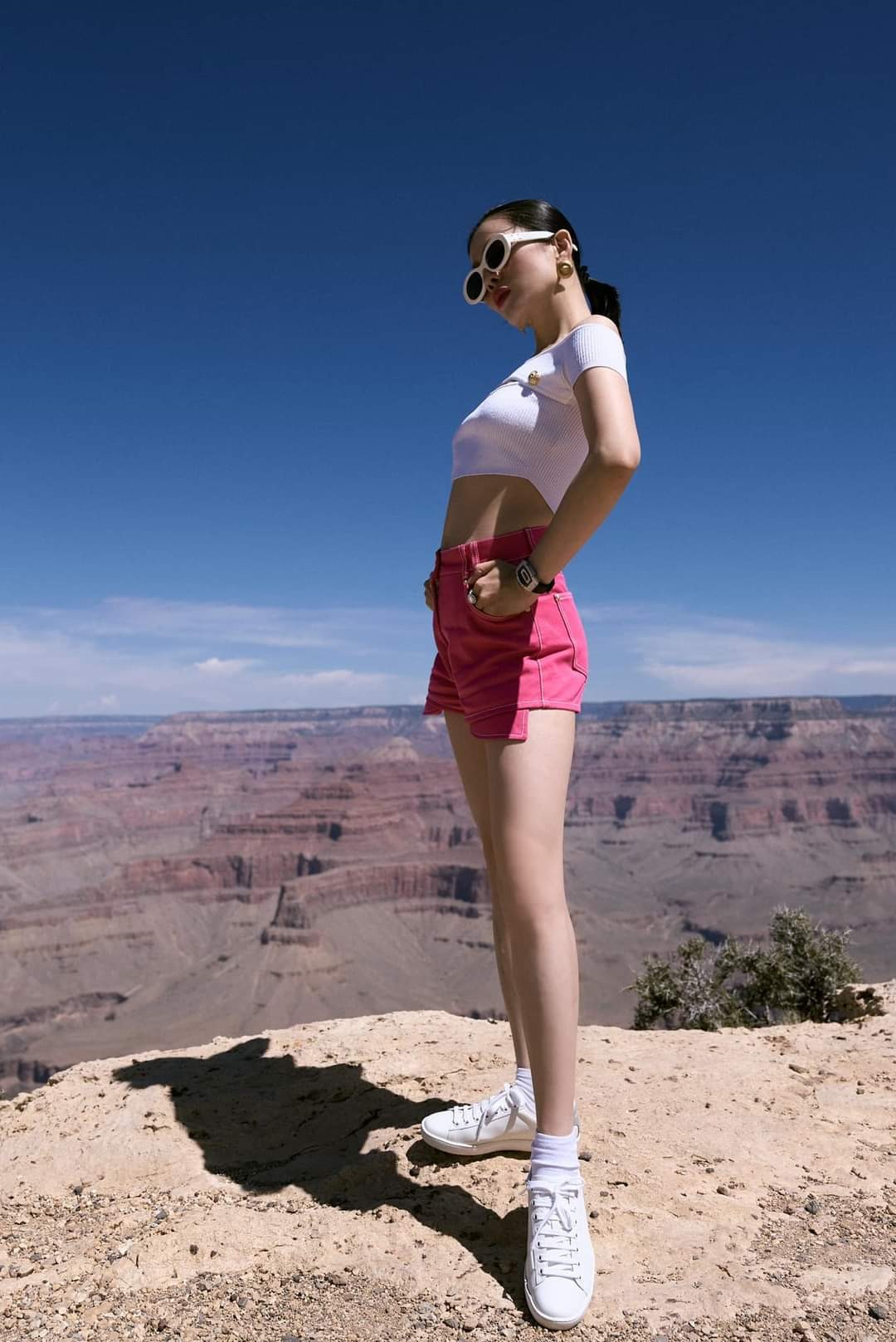 Sao Việt: Hồng Diễm diện đồ sang chảnh