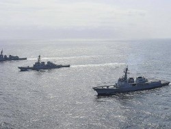 Không lâu sau vụ phóng tên lửa của Triều Tiên, Mỹ-Nhật-Hàn tập trận chung