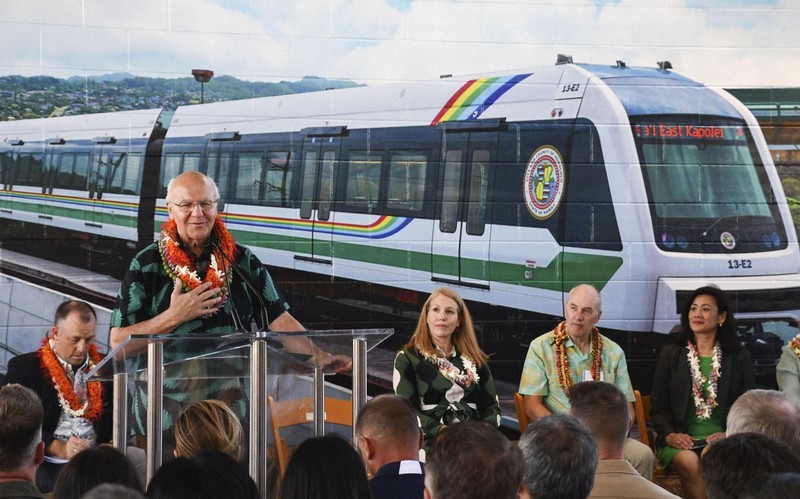 Khai trương Hệ thống đường sắt đô thị không người lái đầu tiên ở Mỹ , do Tập đoàn Hitachi của Nhật phát triển