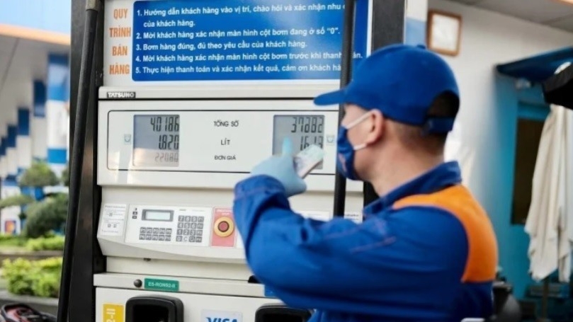 gia xang dau hom nay 46 dau brent va wti dong loat tang trong nuoc se bien dong theo the gioi