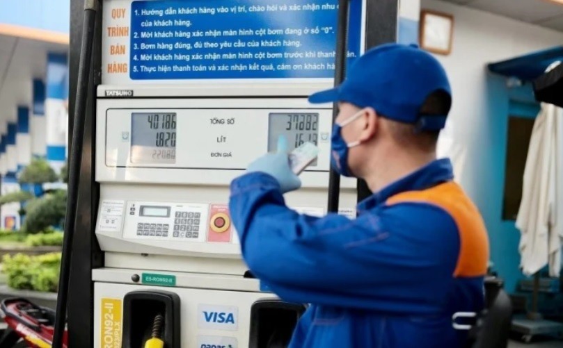 Giá xăng dầu hôm nay 17/7: ; tuần này giá xăng trong nước sẽ biến động như thế nào? Giá xăng dầu hôm nay 17/7: ; tuần này giá xăng trong nước sẽ biến động như thế nào?