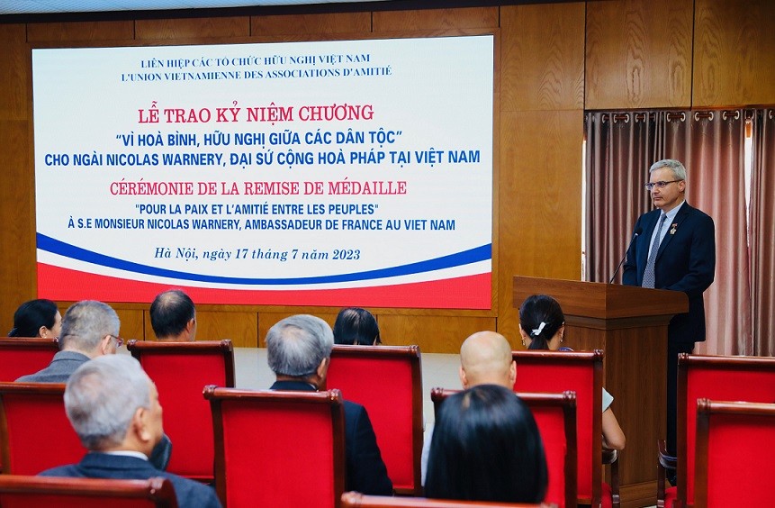 Đóng góp ấn tượng của Đại sứ Pháp với quan hệ hữu nghị và giao lưu nhân dân Việt Nam-Pháp Đóng góp ấn tượng của Đại sứ Pháp trong quan hệ hữu nghị và giao lưu nhân dân