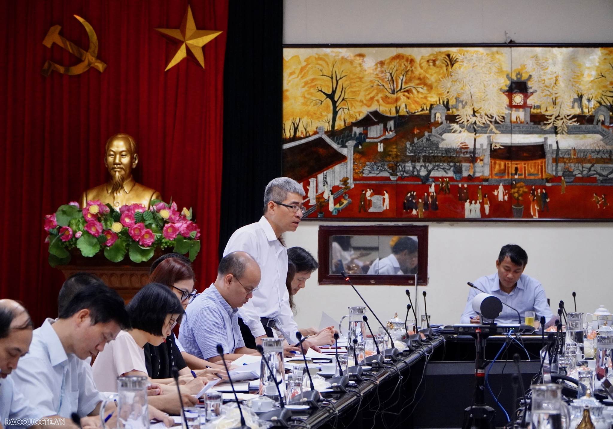 Đồng chí Nguyễn Đắc Thành, Phó Bí thư Thường trực Đảng uỷ Bộ báo cáo về những điểm nổi bật trong công tác hoạt động Đđảng của Đảng bBộ 6 tháng đầu năm 2023. (Tuấn Việt) Đồng chí Nguyễn Đắc Thành, Phó Bí thư Thường trực Đảng uỷ Bộ báo cáo về những điểm nổi bật trong công tác hoạt động Đđảng của Đảng bBộ 6 tháng đầu năm 2023. (Tuấn Việt)