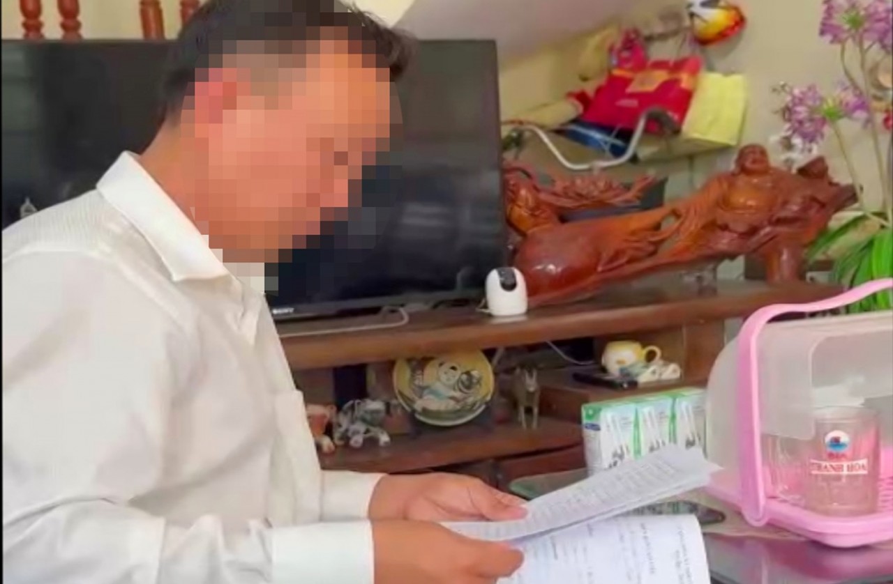 Anh H rất đau khổ khi vợ mình tham gia ‘Hội thánh của Đức Chúa Trời Mẹ’ Anh H rất đau khổ khi vợ mình tham gia ‘Hội thánh của Đức Chúa Trời Mẹ’