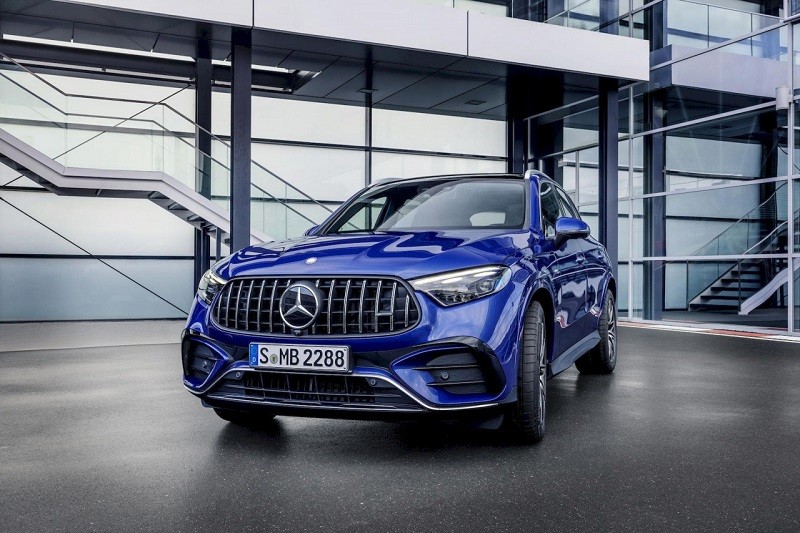 Mercedes-AMG GLC 43 2024.