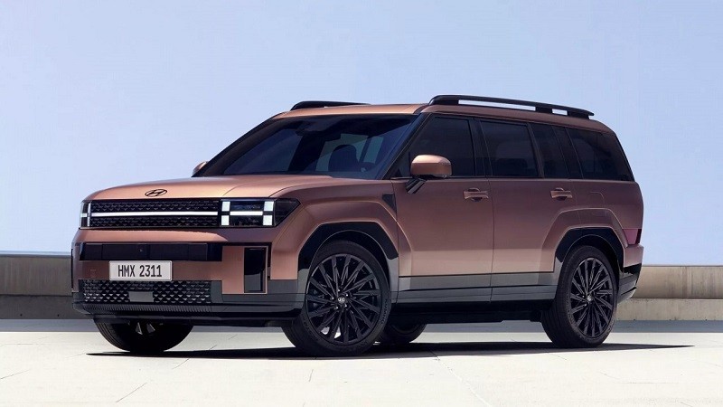 Hyundai Santa Fe 2024 sở hữu ngoại hình hoàn toàn mới.