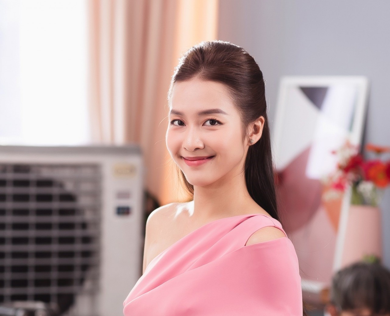 Diễn viên Khả Ngân