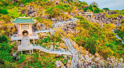 Tháng 7 bước đến chốn thiêng Tức Dụp Tháng 7 bước đến chốn thiêng Tức Dụp