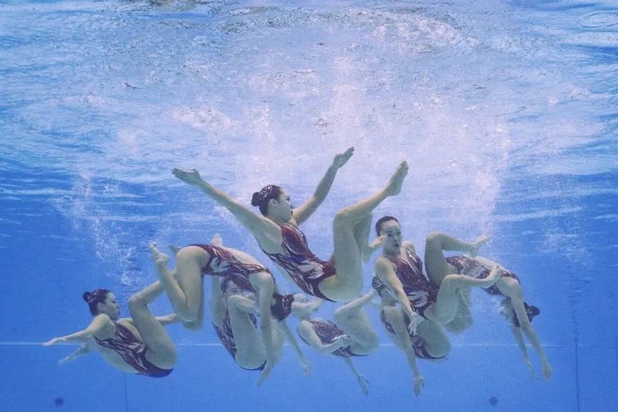 Ảnh ấn tượng (17 23/7): Dọa trả đũa, Tổng thống Nga nói Ukraine tấn công cầu Crimea là ‘vô nghĩa’; pháo huyền thoại khai hỏa ở Donetsk, ‘nóng’ vụ đốt