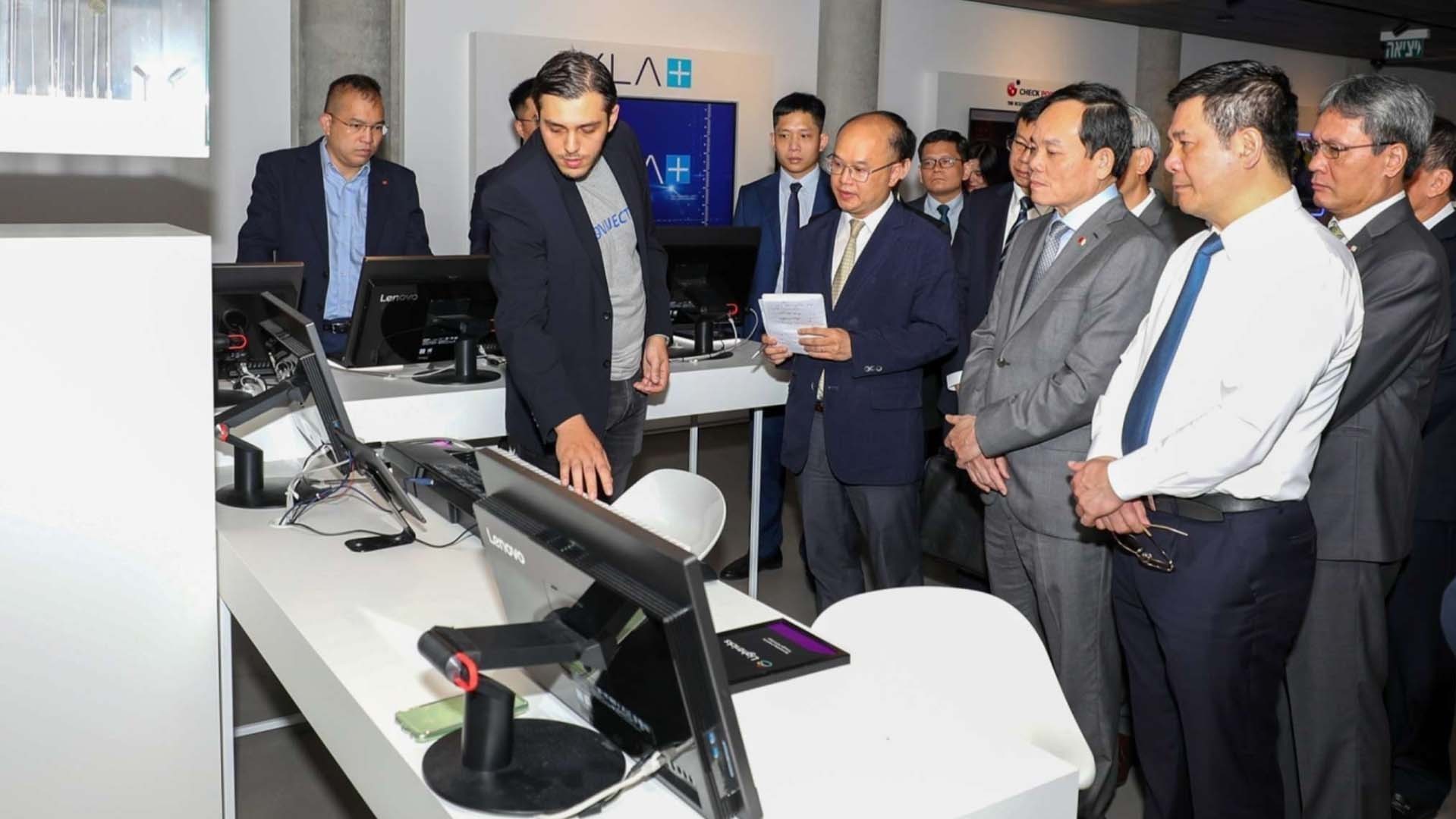 thuc day quan he huu nghi va hop tac nhieu mat giua viet nam va israel