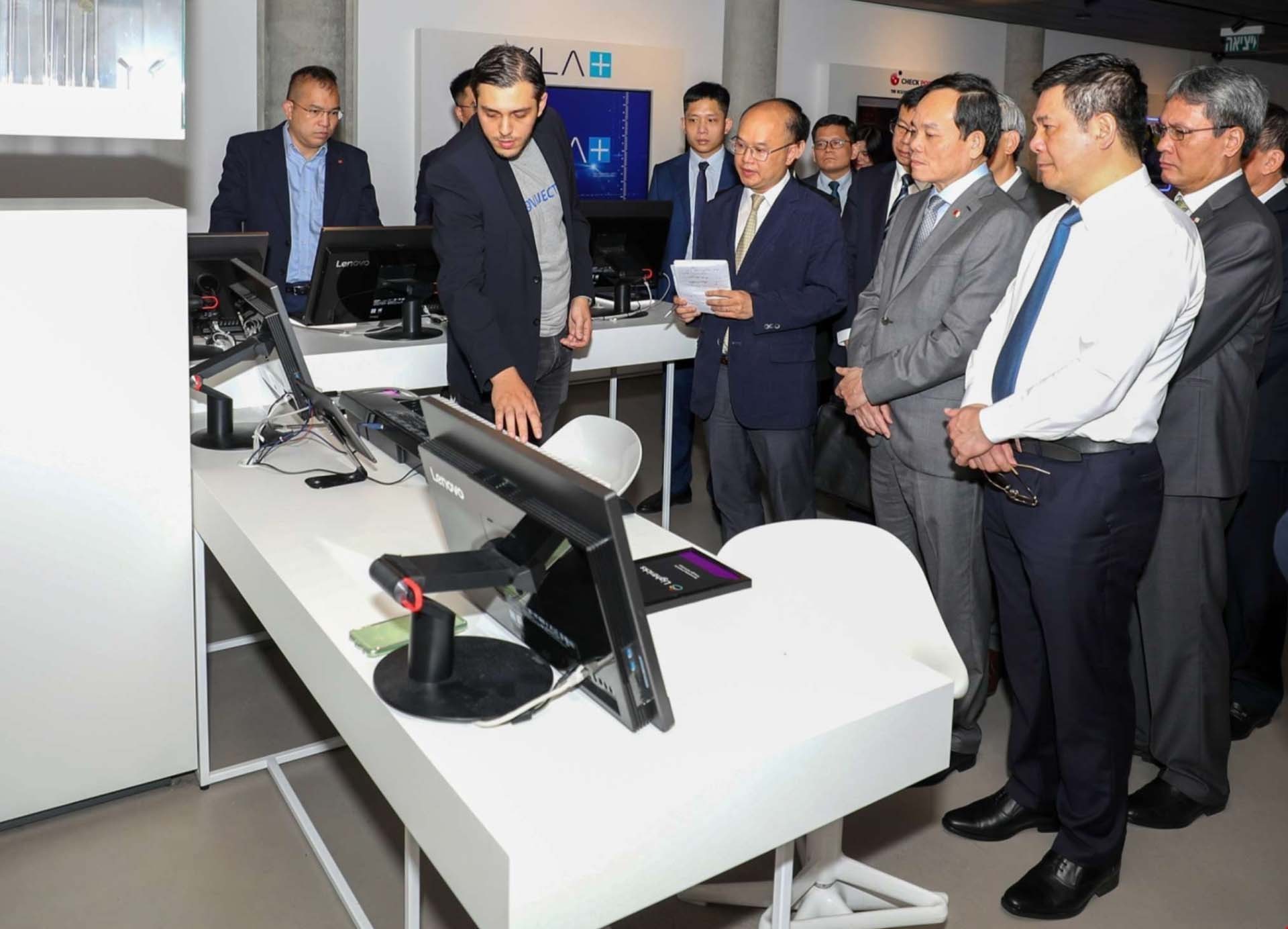 Thúc đẩy quan hệ hữu nghị và hợp tác nhiều mặt giữa Việt Nam và Israel Thúc đẩy quan hệ hữu nghị và hợp tác nhiều mặt giữa Việt Nam và Israel