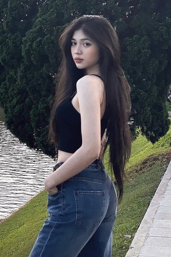 Nét đẹp đời thường, thanh tú tựa nữ sinh của Minh Kiên-Á hậu 2 Miss World Vietnam 2023