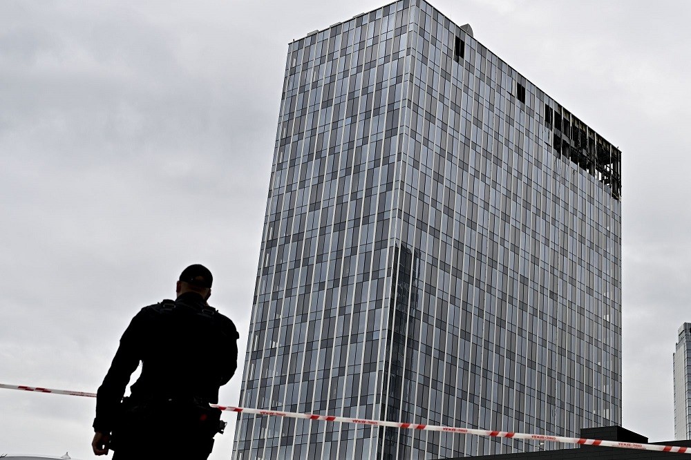 (07.25) Tòa nhà bị hư hại tại Moscow sau đợt tấn công bằng UAV của Ukraine ngày 24/7. (Nguồn: Getty Images) (07.25) Tòa nhà bị hư hại tại Moscow sau đợt tấn công bằng UAV của Ukraine ngày 24/7. (Nguồn: Getty Images)