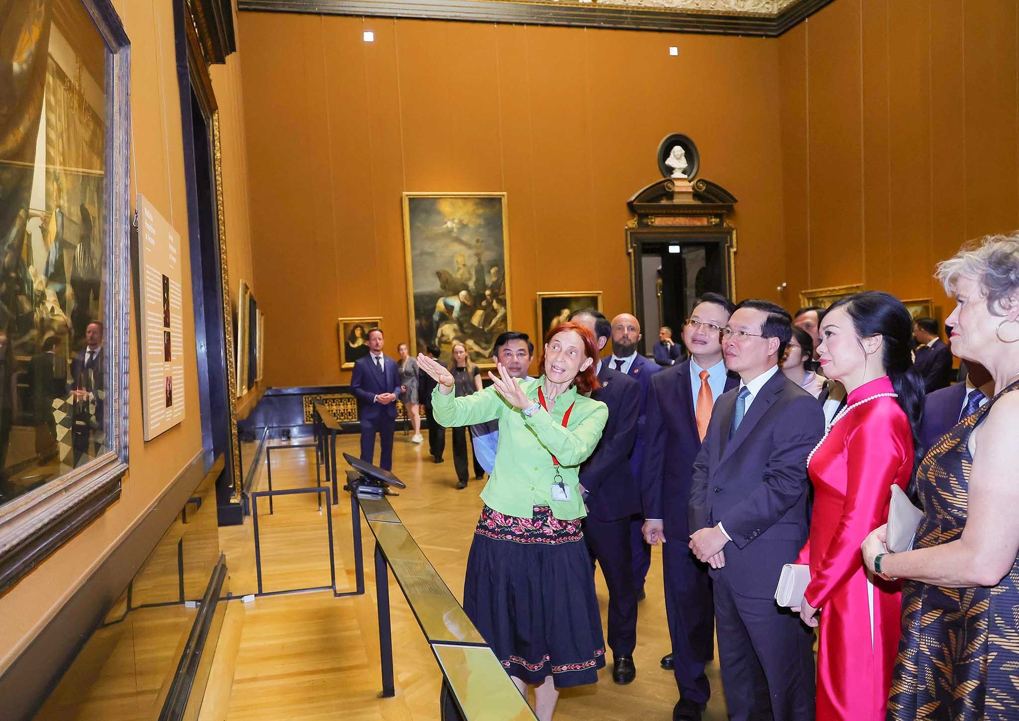 Những hình ảnh ấn tượng của Chủ tịch nước Võ Văn Thưởng trong chuyến thăm chính thức Áo