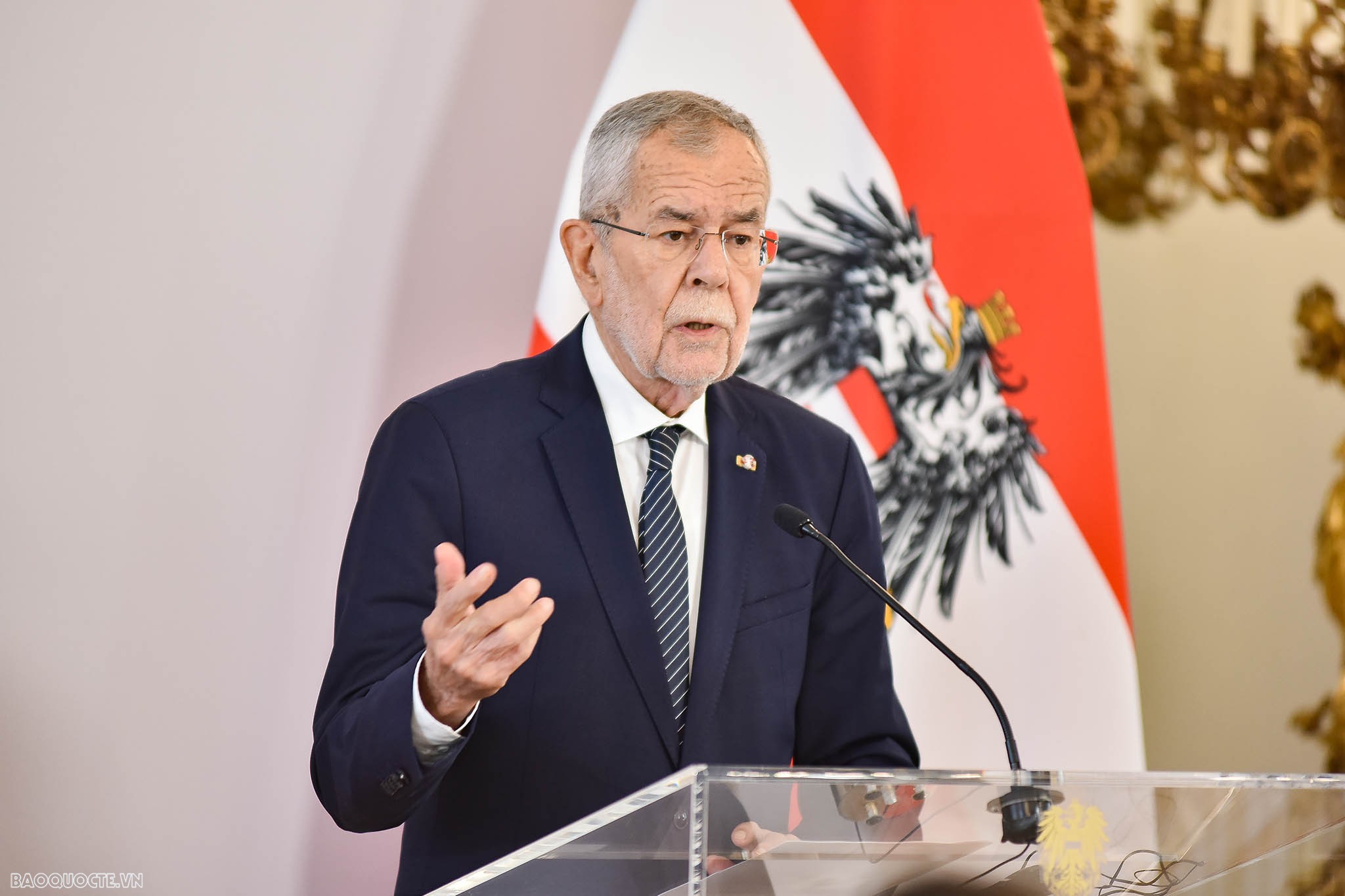 Hai nhà lãnh đạo Việt Nam-Áo trao đổi nhiều biện pháp hướng đến quan hệ tốt đẹp trong tương lai Hai nhà lãnh đạo Việt Nam-Áo trao đổi nhiều biện pháp hướng đến quan hệ tốt đẹp trong tương lai