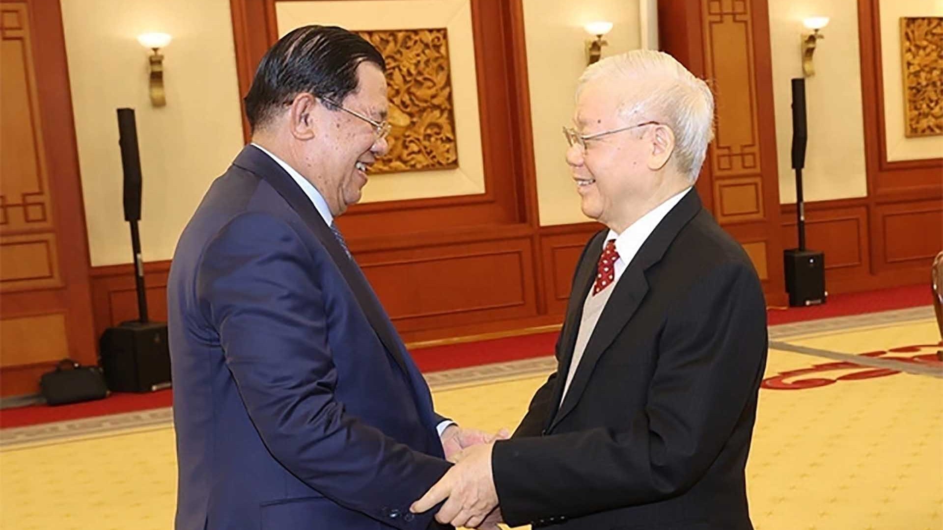 tong bi thu nguyen phu trong gui thu chuc mung chu tich dang nhan dan campuchia hun sen