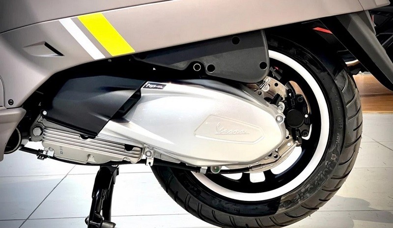 Cận cảnh Vespa GTV 2023 ra mắt tại Việt Nam, giá bán 159,8 triệu đồng