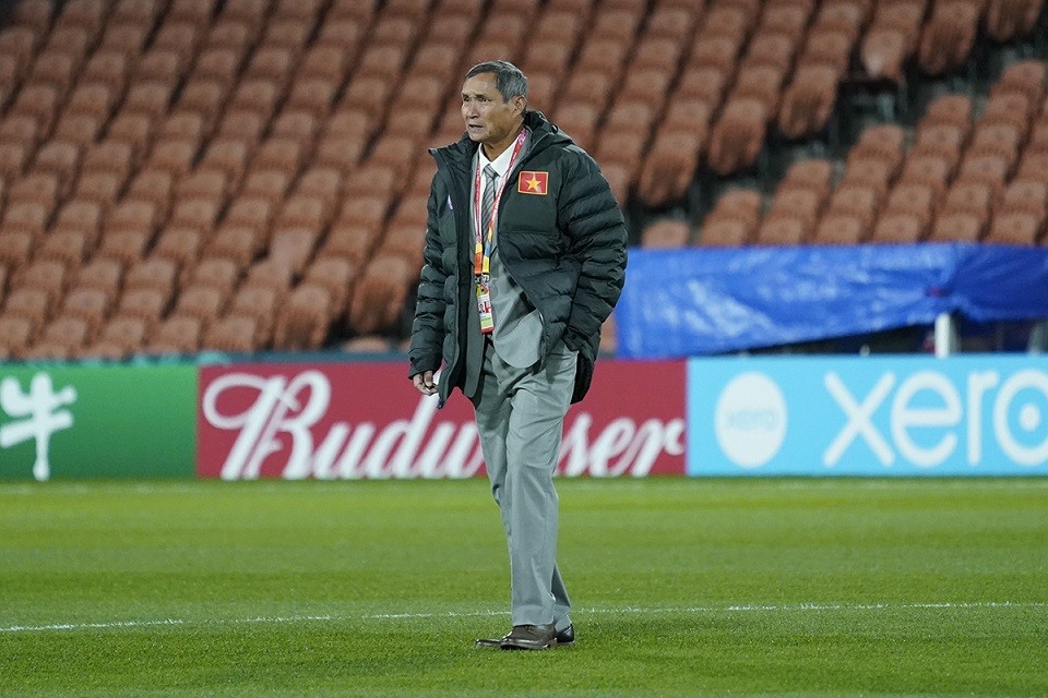 HLV Mai Đức Chung cho biết, vào đến VCK kết World Cup nữ 2023 đã là một thành công của tuyển nữ Việt Nam và mong các học trò thi đấu với tâm lý thoải mái nhất. Tuyển Bồ Đào Nha được đánh giá cao hơn nhưng Việt Nam vẫn muốn giành chiến thắng. (Ảnh: Nguyễn Ngũ) HLV Mai Đức Chung cho biết, vào đến VCK kết World Cup nữ 2023 đã là một thành công của tuyển nữ Việt Nam và mong các học trò thi đấu với tâm lý thoải mái nhất. Tuyển Bồ Đào Nha được đánh giá cao hơn nhưng Việt Nam vẫn muốn giành chiến thắng. (Ảnh: Nguyễn Ngũ)