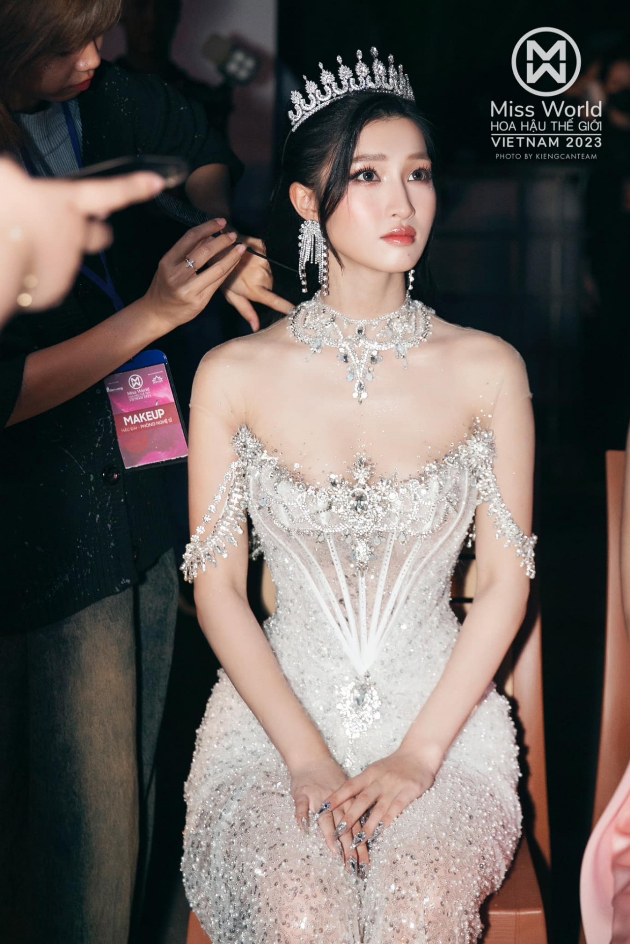 Phương Nhi lộng lẫy như nữ hoàng