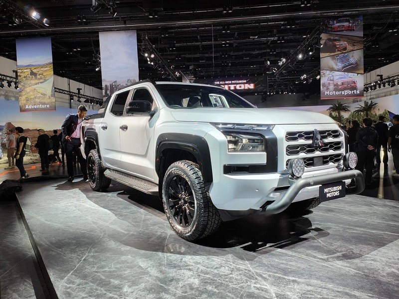 Cận cảnh Mitsubishi Triton 2024 vừa ra mắt tại Thái Lan, giá bán từ 481 triệu đồng