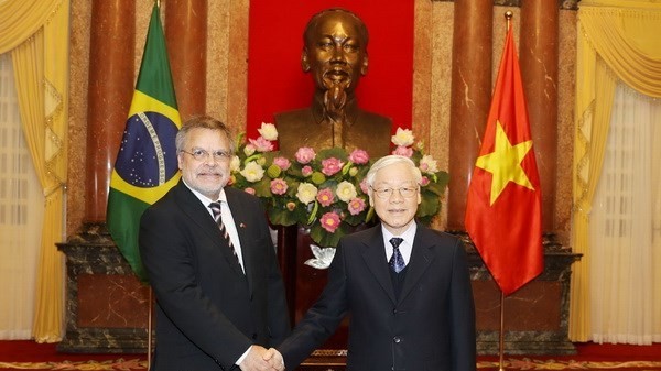 ve chinh sach ngoai giao cay tre viet nam