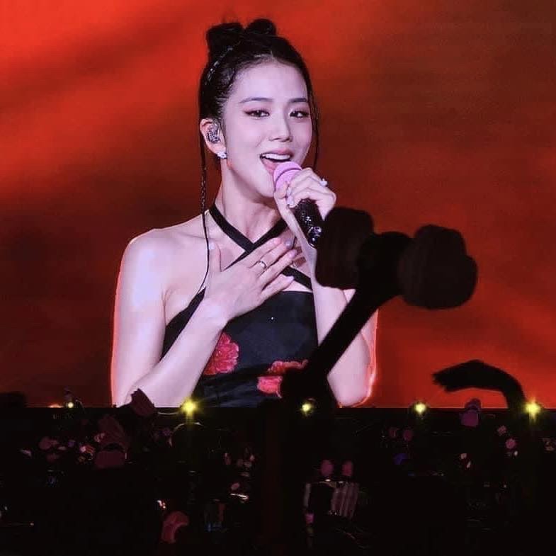 BLACKPINK với màn trình diễn đặc biệt trong đêm diễn Born Pink đầu tiên ở Việt Nam BLACKPINK với màn trình diễn đặc biệt trong đêm diễn Born Pink đầu tiên ở Việt Nam