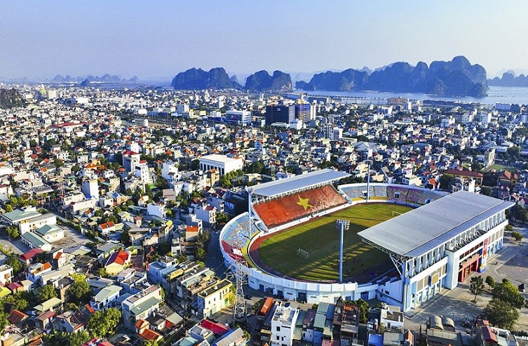 60 năm Ngày thành lập tỉnh Quảng Ninh: (Kỳ II) 60 năm Ngày thành lập tỉnh Quảng Ninh: Thực hiện xuất sắc vai trò cực tăng trưởng của khu vực phía Bắc (Kỳ II)