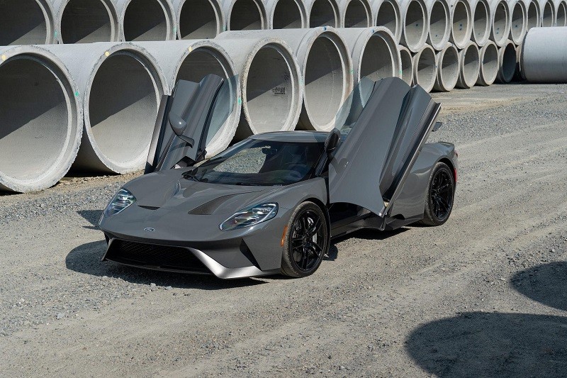 Cận cảnh siêu xe Ford GT thứ 3 vừa cập bến Việt Nam Cận cảnh siêu xe Ford GT thứ 3 vừa cập bến Việt Nam