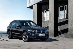 Hôm nay, BMW iX3 và BMW i4 sẽ ra mắt thị trường Việt Nam