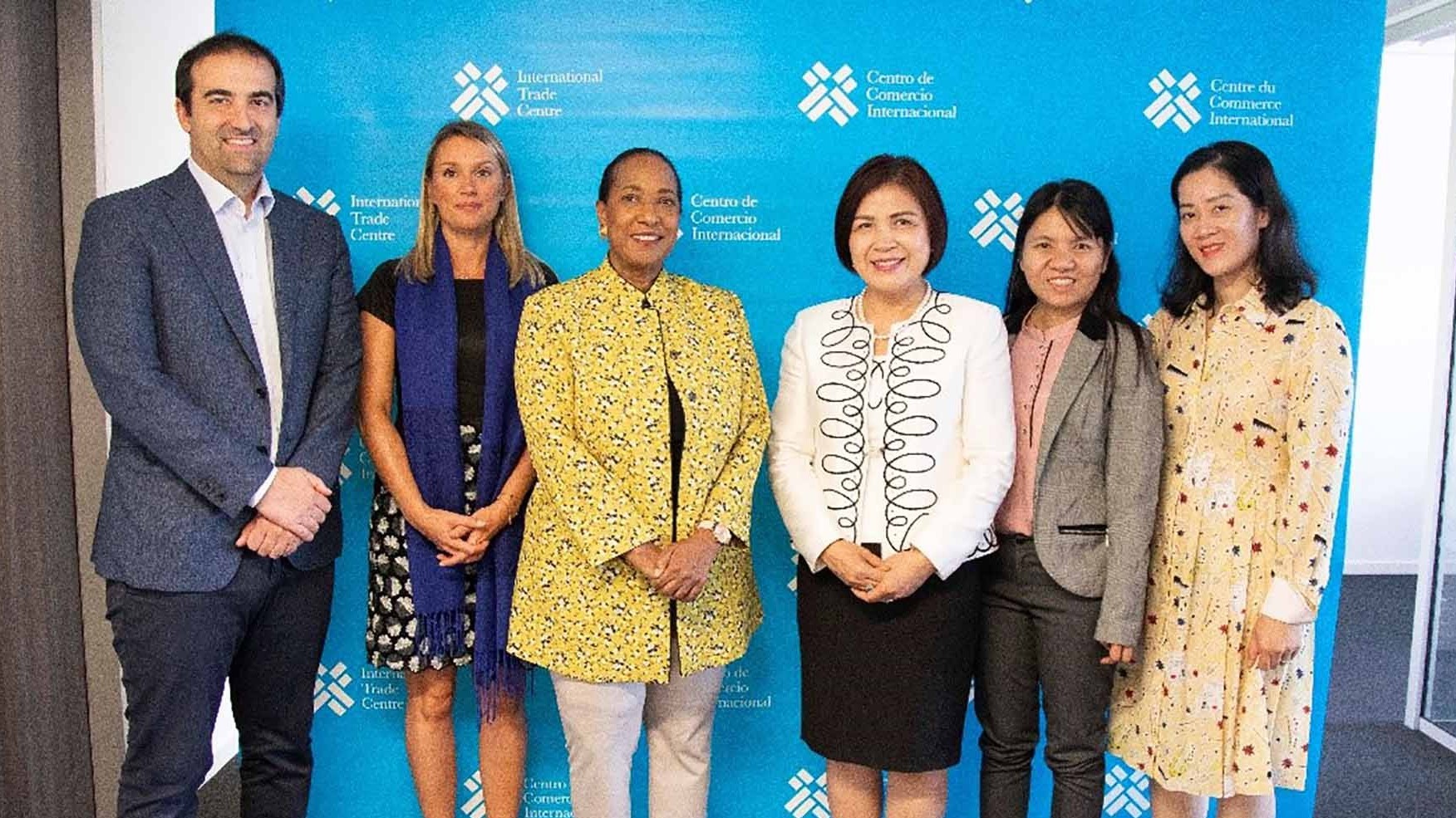 viet nam tang cuong hop tac voi itc nham ho tro doanh nghiep sieu nho nho va vua xuc tien thuong mai va phat trien