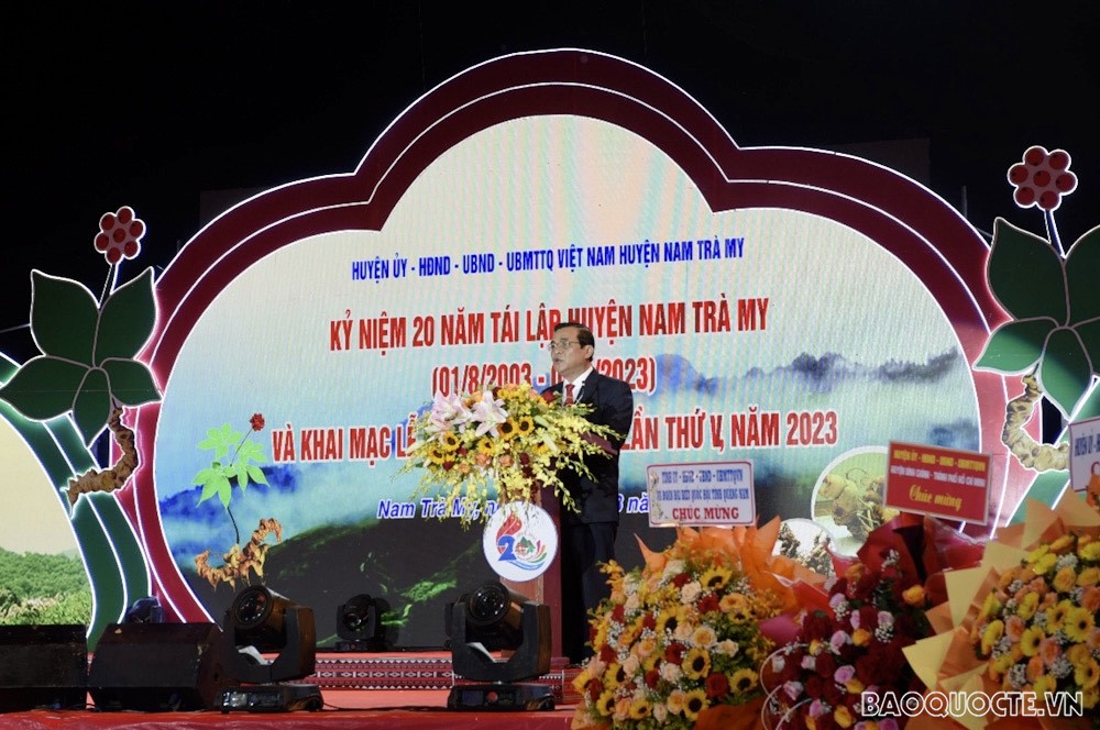 Đưa cây sâm Ngọc Linh đến với mọi miền đất nước và thế giới Đưa cây sâm Ngọc Linh đến với mọi miền đất nước và thế giới