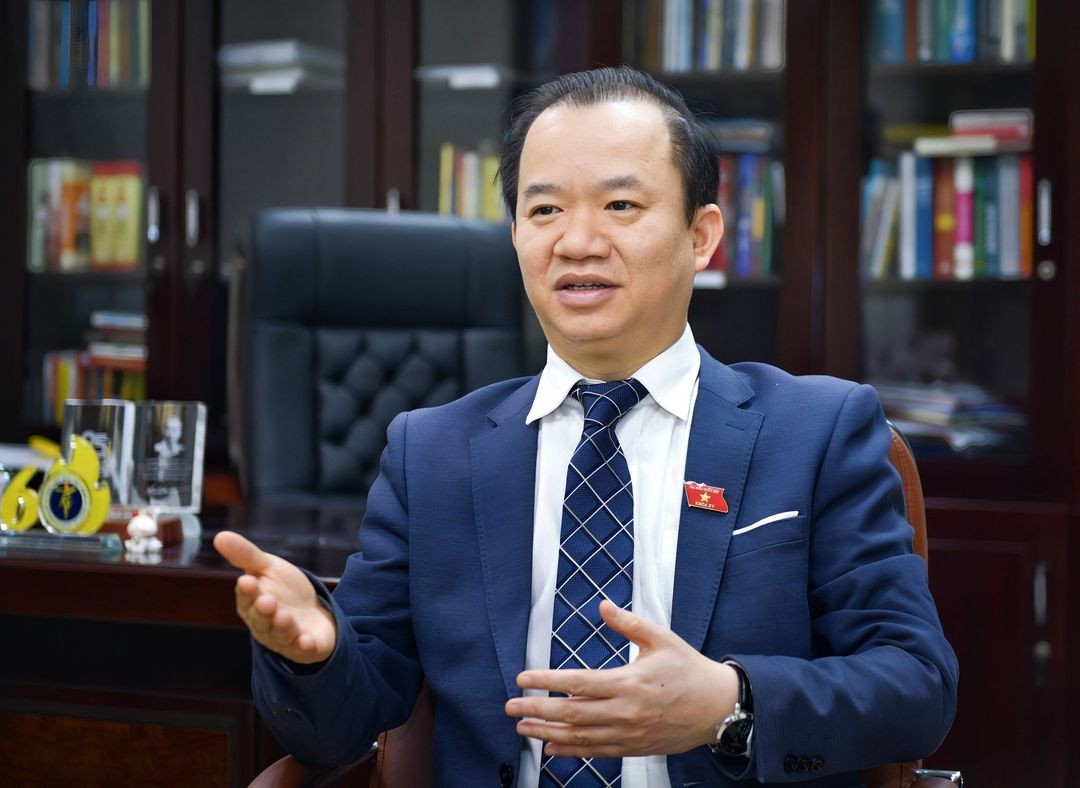 ĐBQH Bùi Hoài Sơn