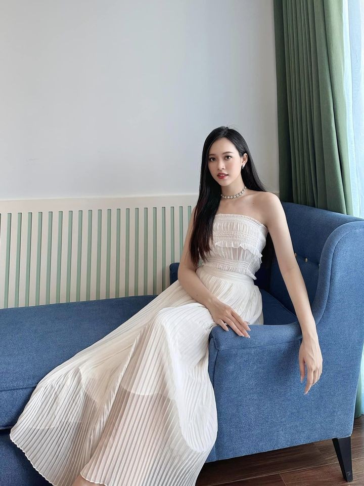 Á hậu Trịnh Thùy Linh