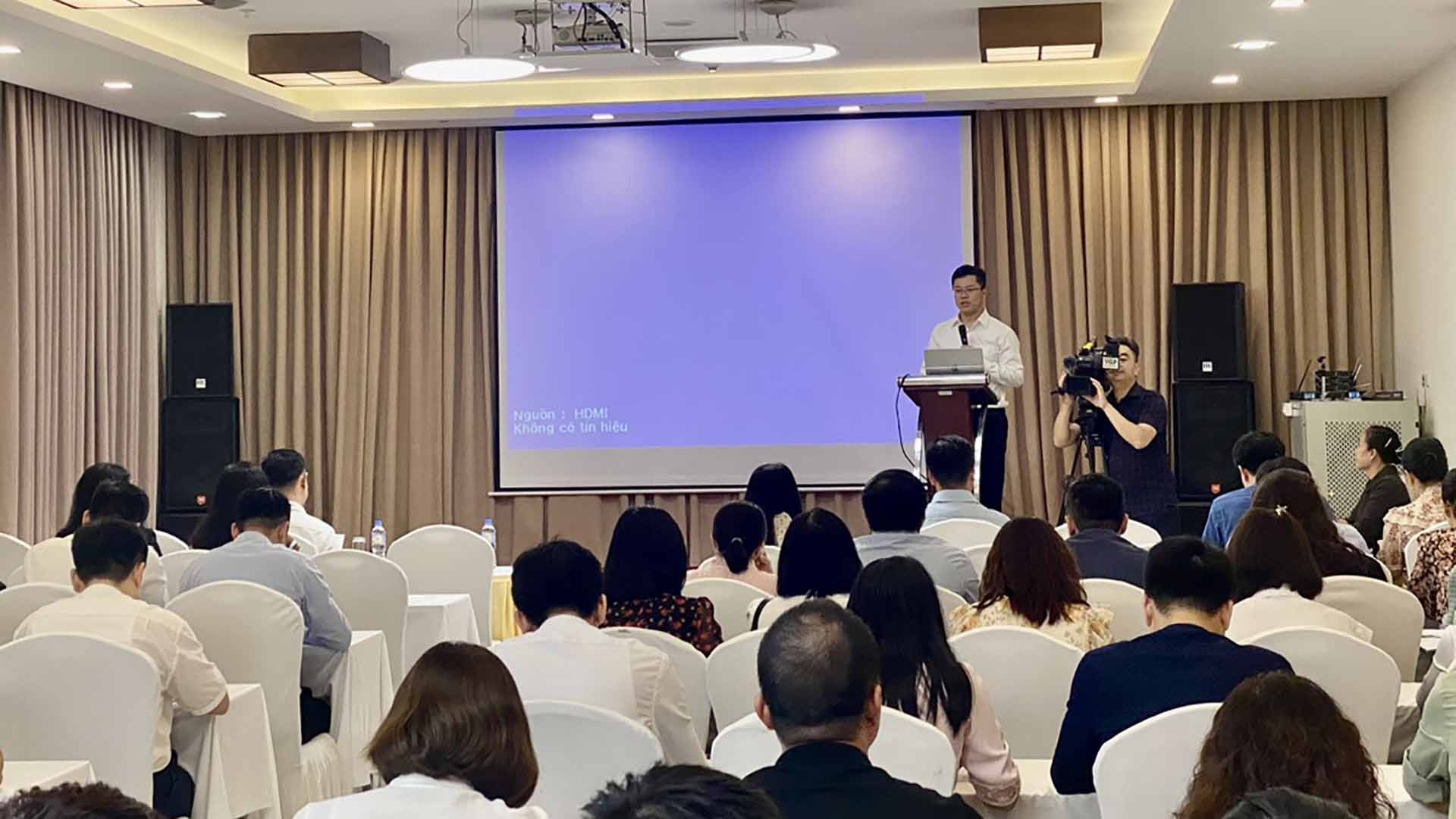 Chương trình bồi dưỡng cập nhật kiến thức về các vấn đề đối ngoại, hội nhập quốc tế